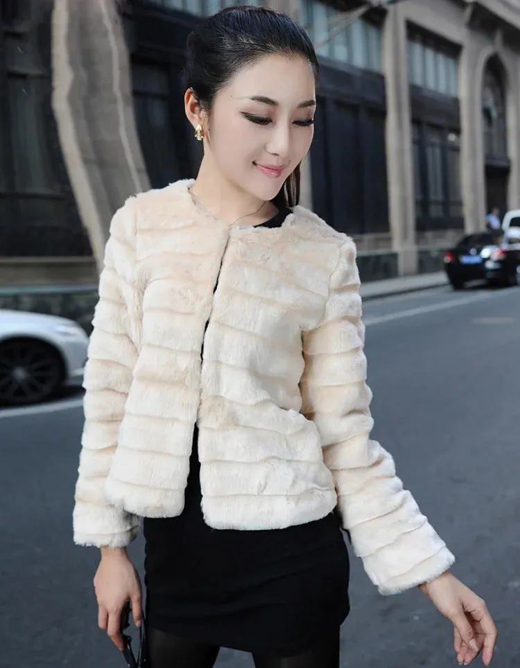 2023 Winter Vintage Fur Coat Womens Short Trench Faux Fur Jacket Hairy Overcoat Artificial Fur Coat Women Faux Fur Coats