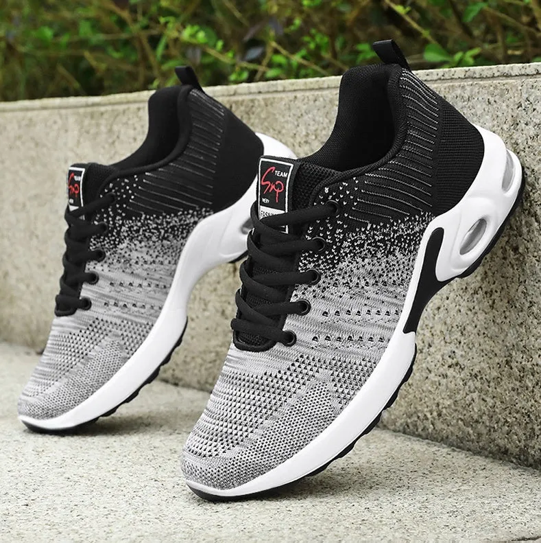 Breathable and Cushioned Men's Training Shoes for Maximum Comfort