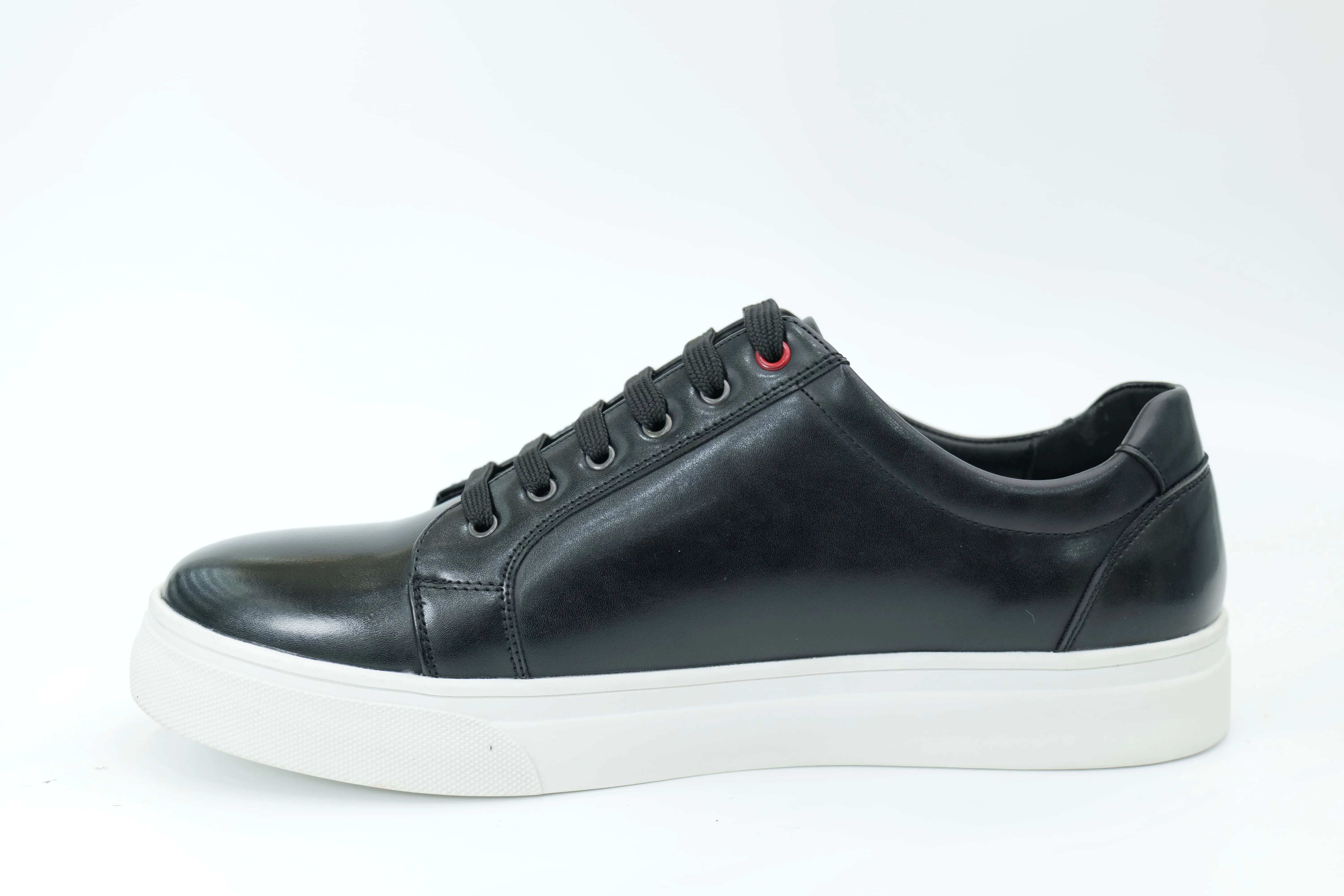 Casual sneakers