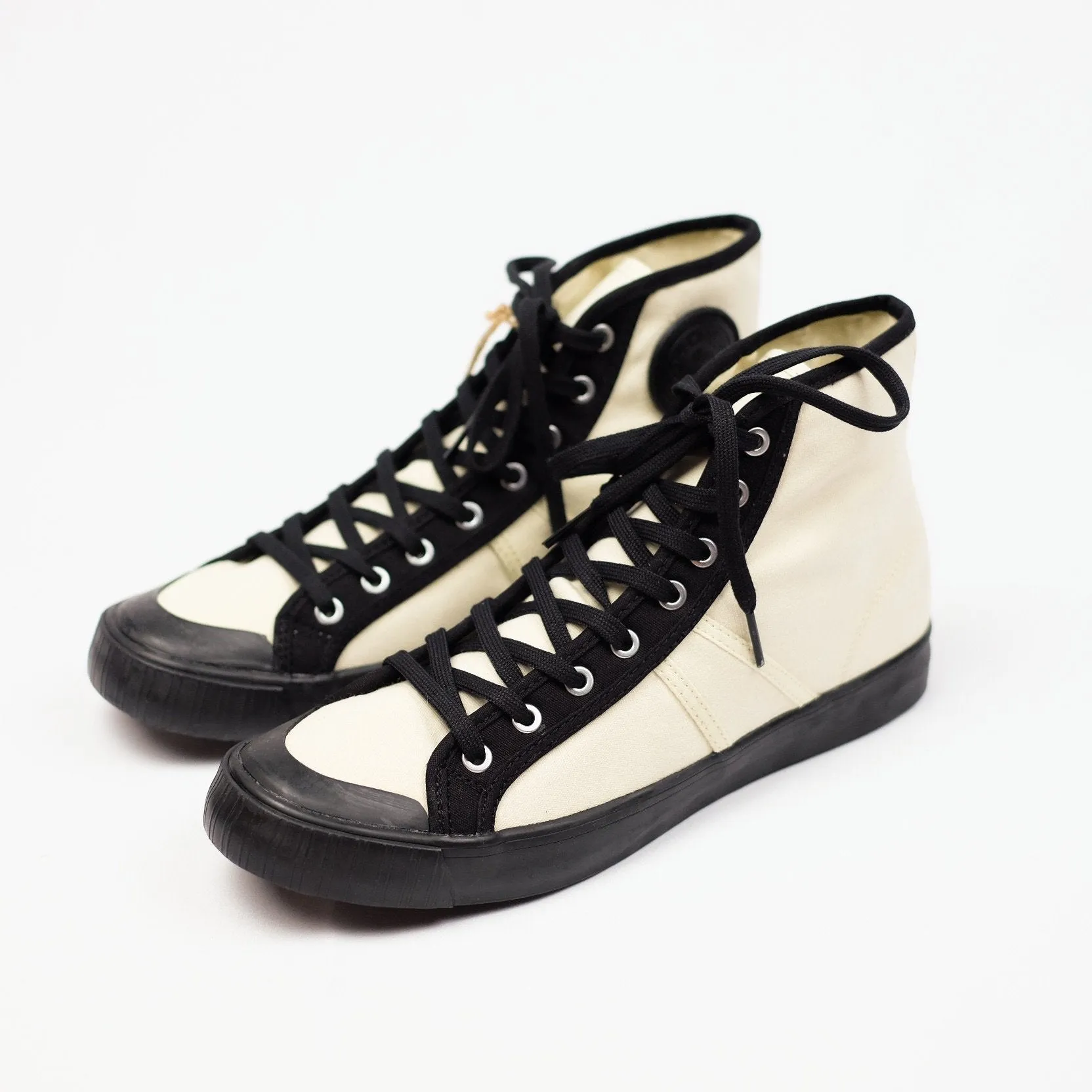 Colchester Rubber Co. Contrast High Top - Ecru x Black