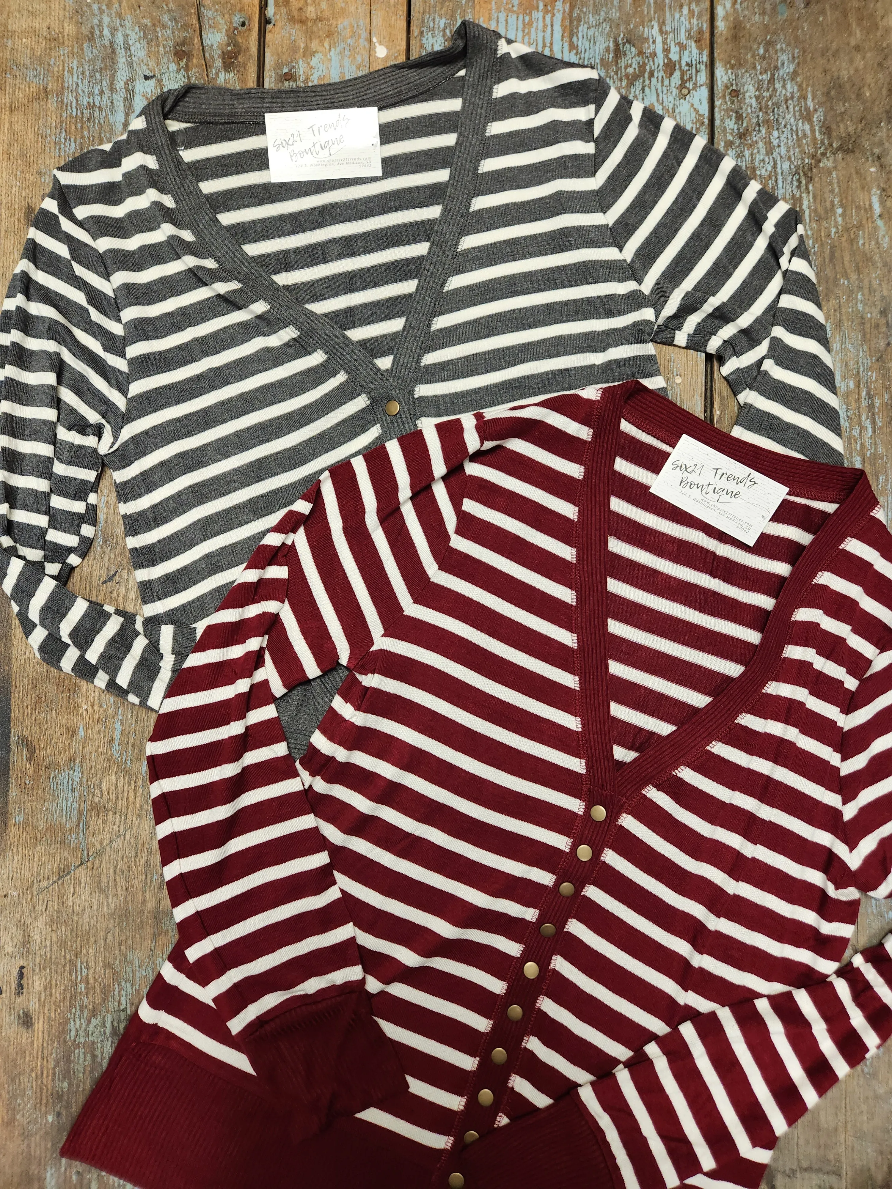 (Curvy) Striped Snap Front Cardigan (2 colors)
