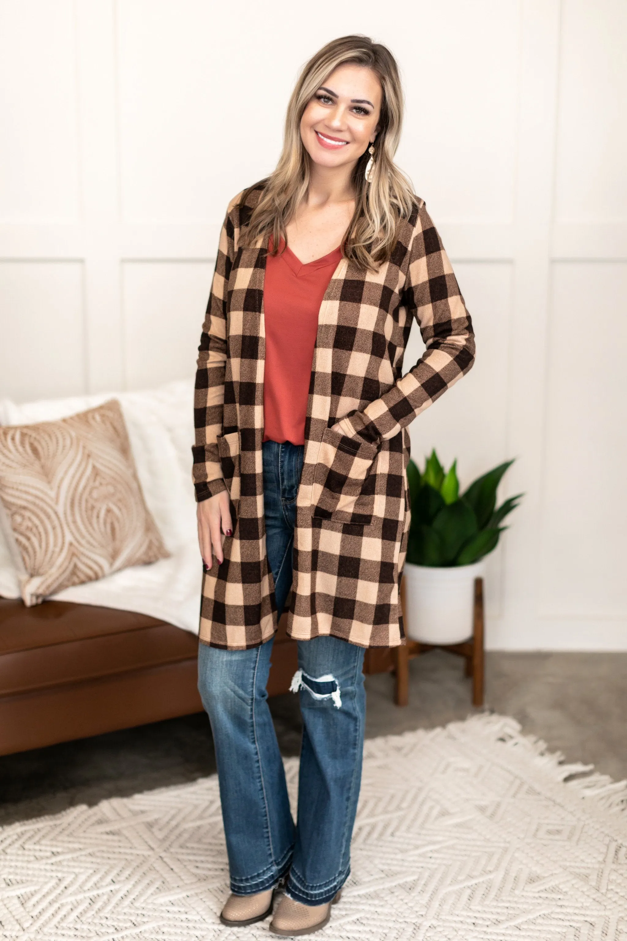 Fare And Square Cardigan In Toffee