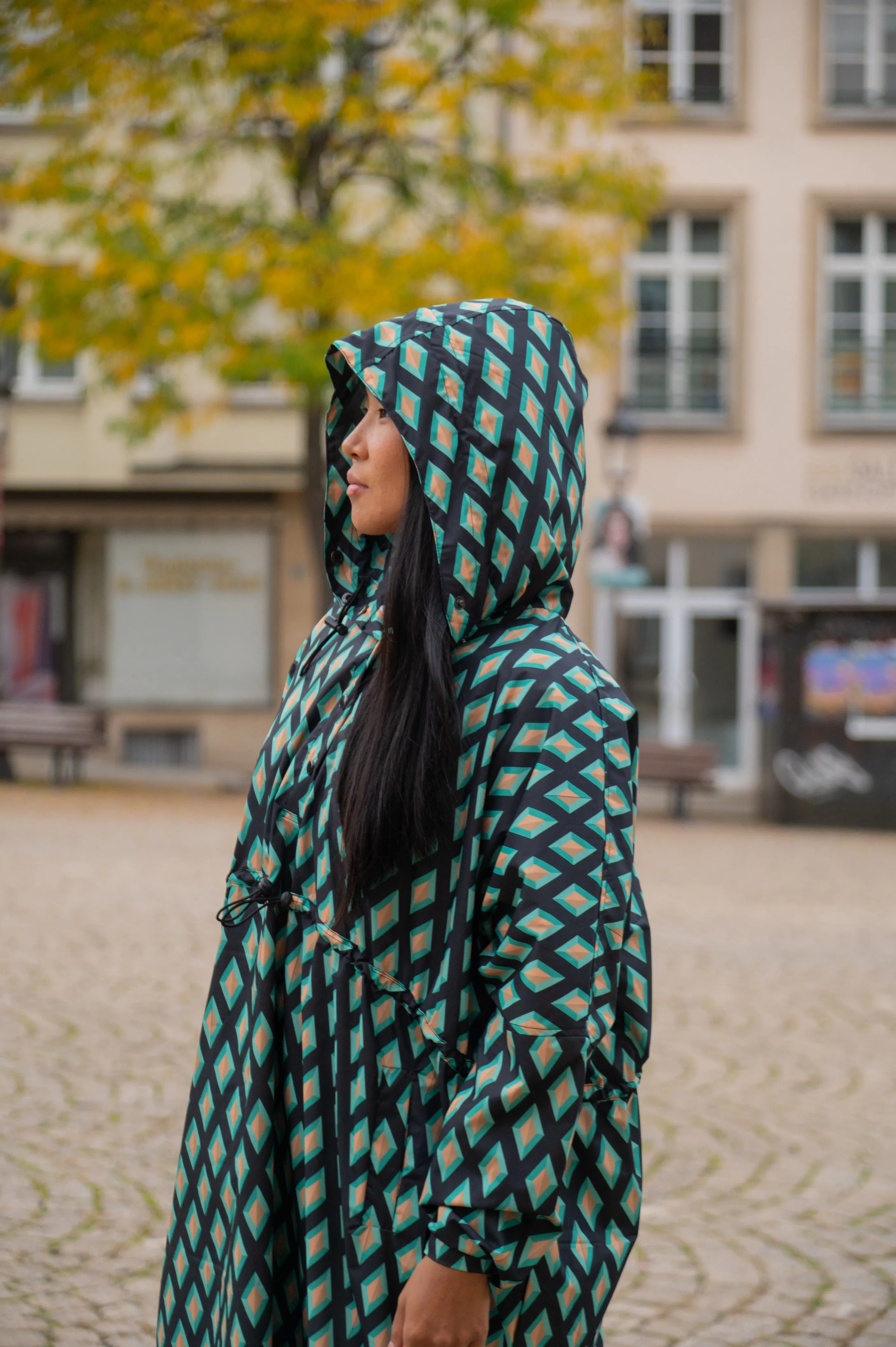 Geometry Love Women Poncho