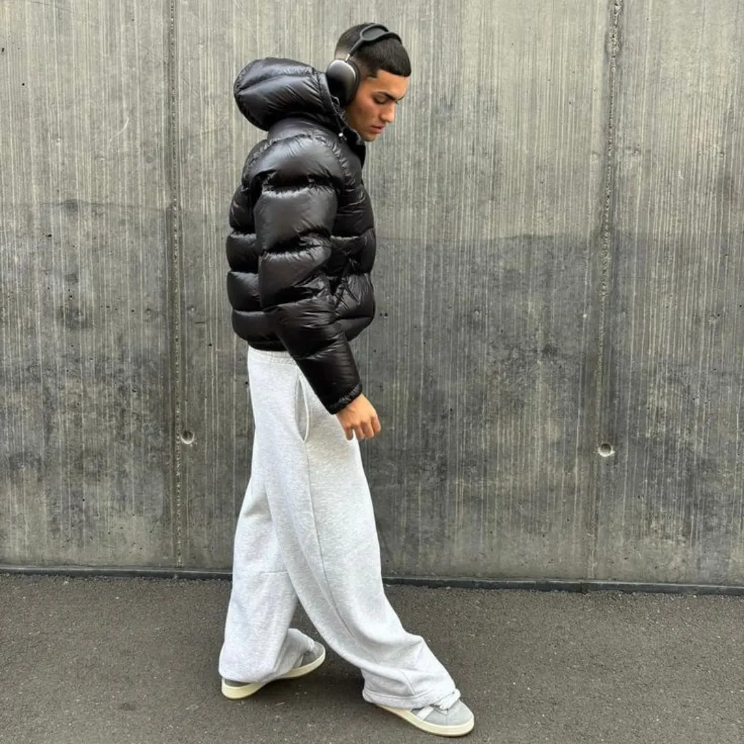 Men's Puffer Jacket with Cozy Hood - Stylish Winter Outerwear for Cold Weather
