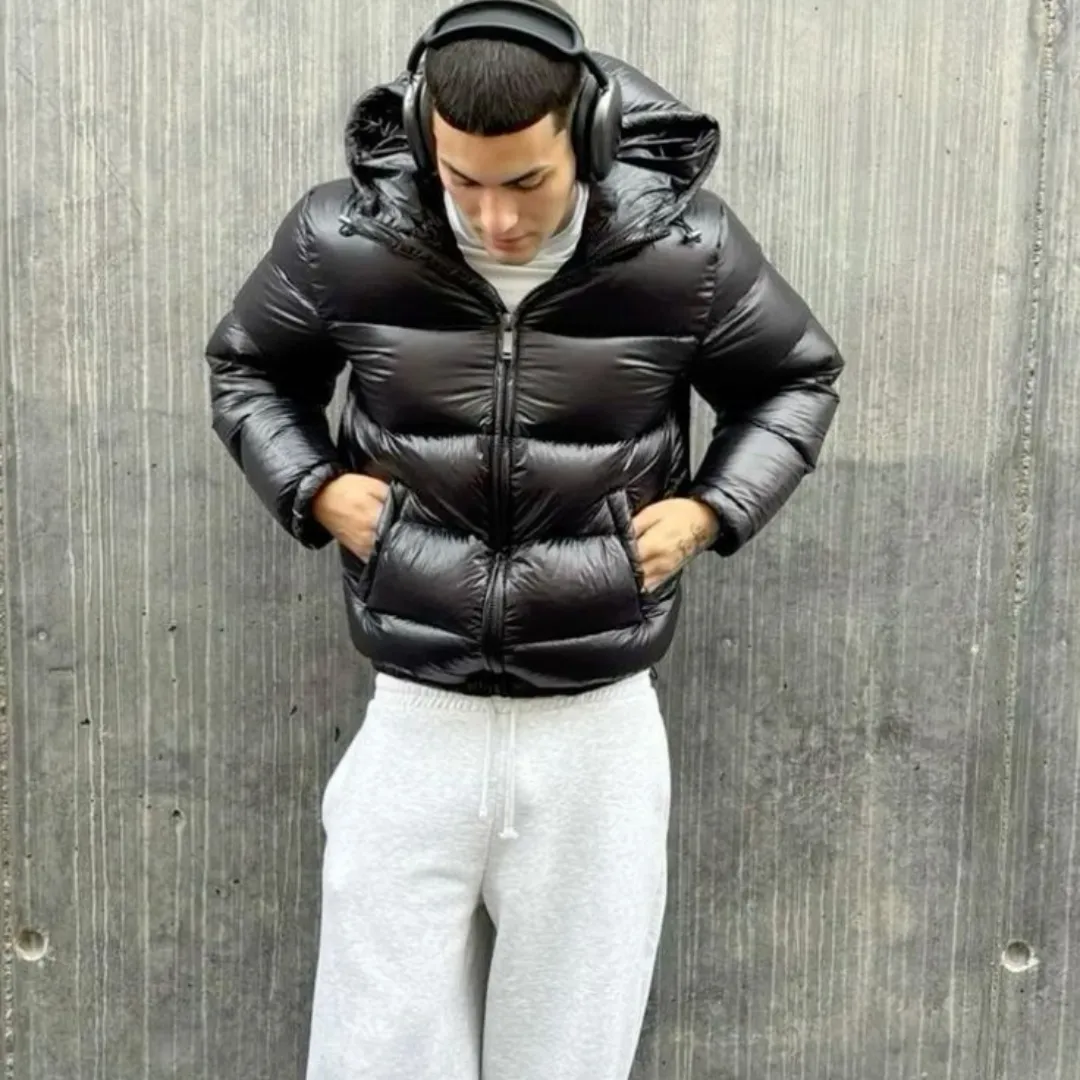 Men's Puffer Jacket with Cozy Hood - Stylish Winter Outerwear for Cold Weather