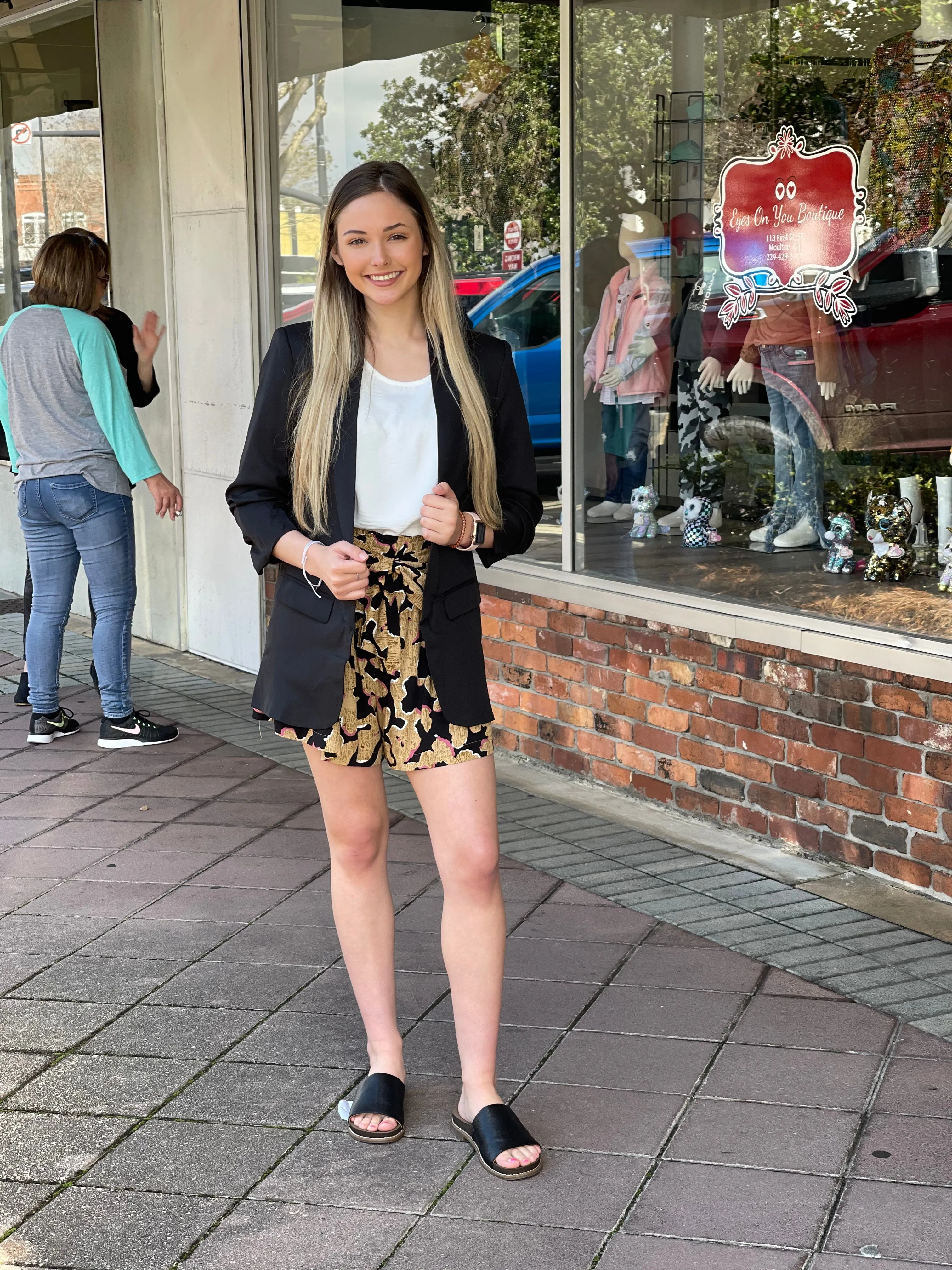 Open-Front, Collared Blazer w/ Ruched Sleeves