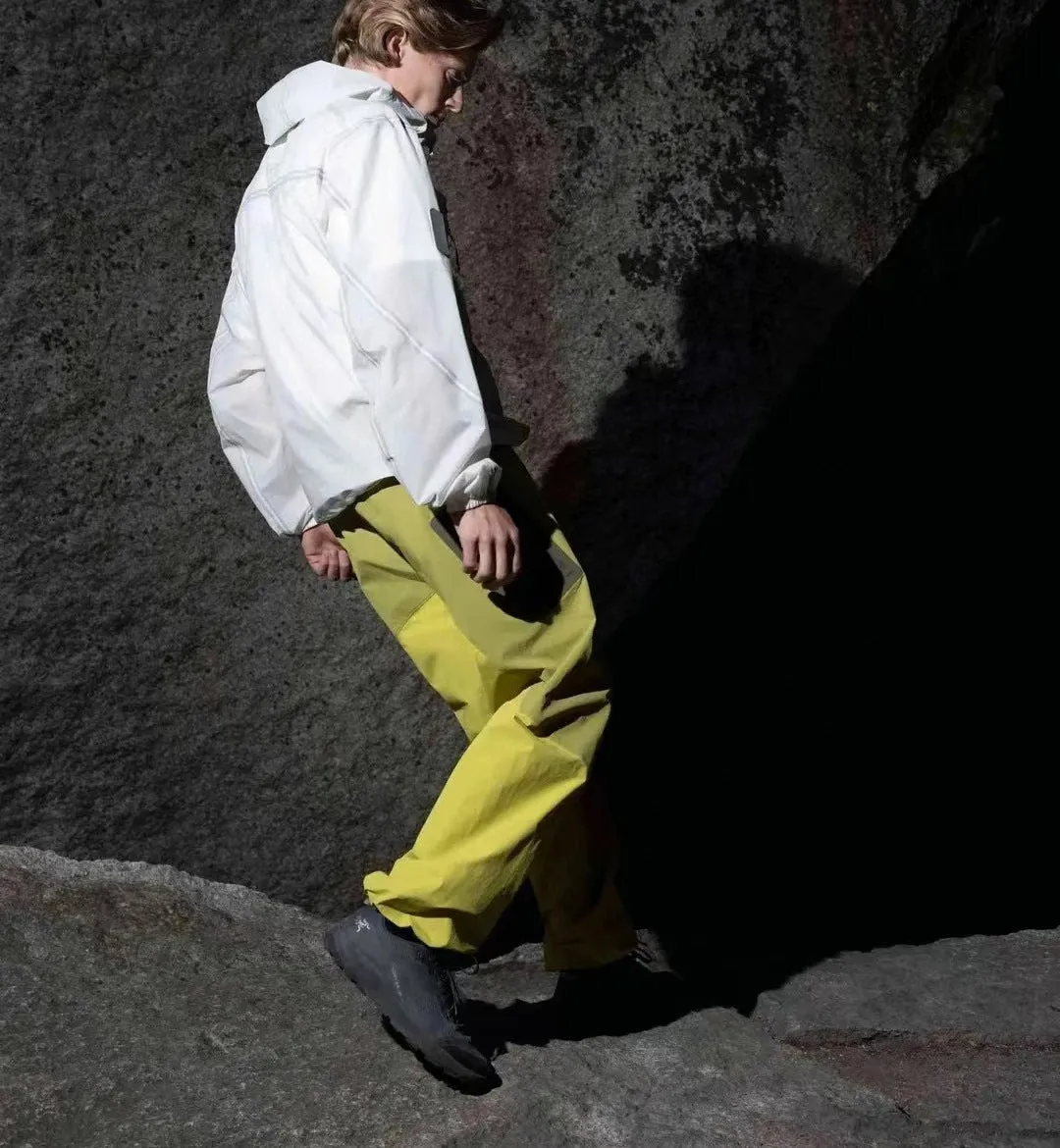 outdoor solid Seam Sealed Windbreaker With Hood unsex Interchange Jacket