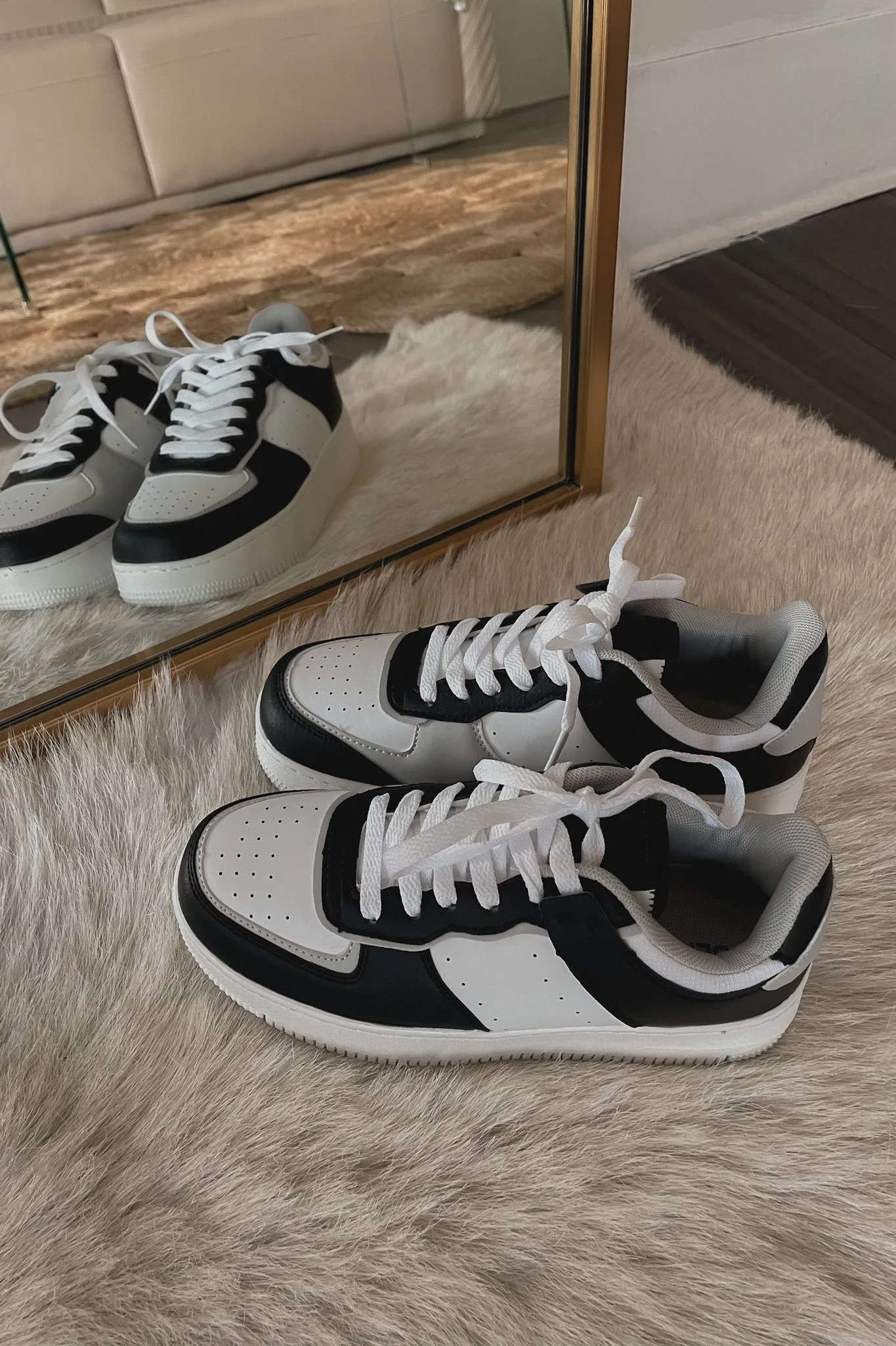 Paola Platform Low Top Sneakers