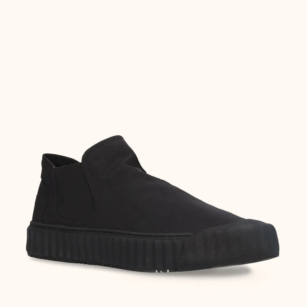 SLIP ON SNEAKERS BLACK