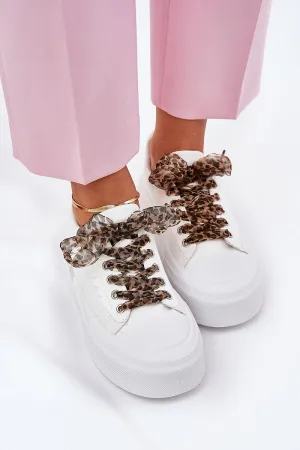 Sneakers Step in style