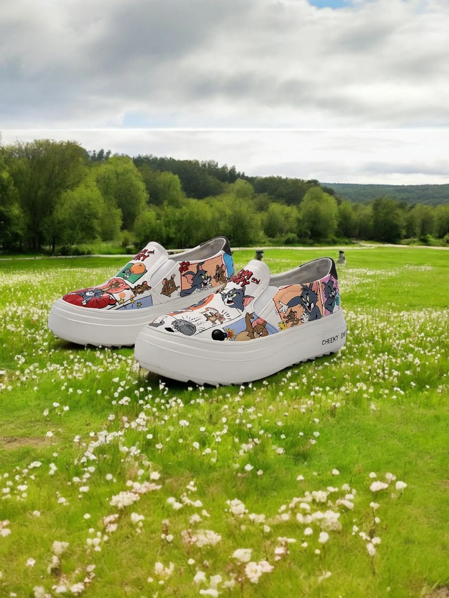TOM AND JERRY SLIP-ONS
