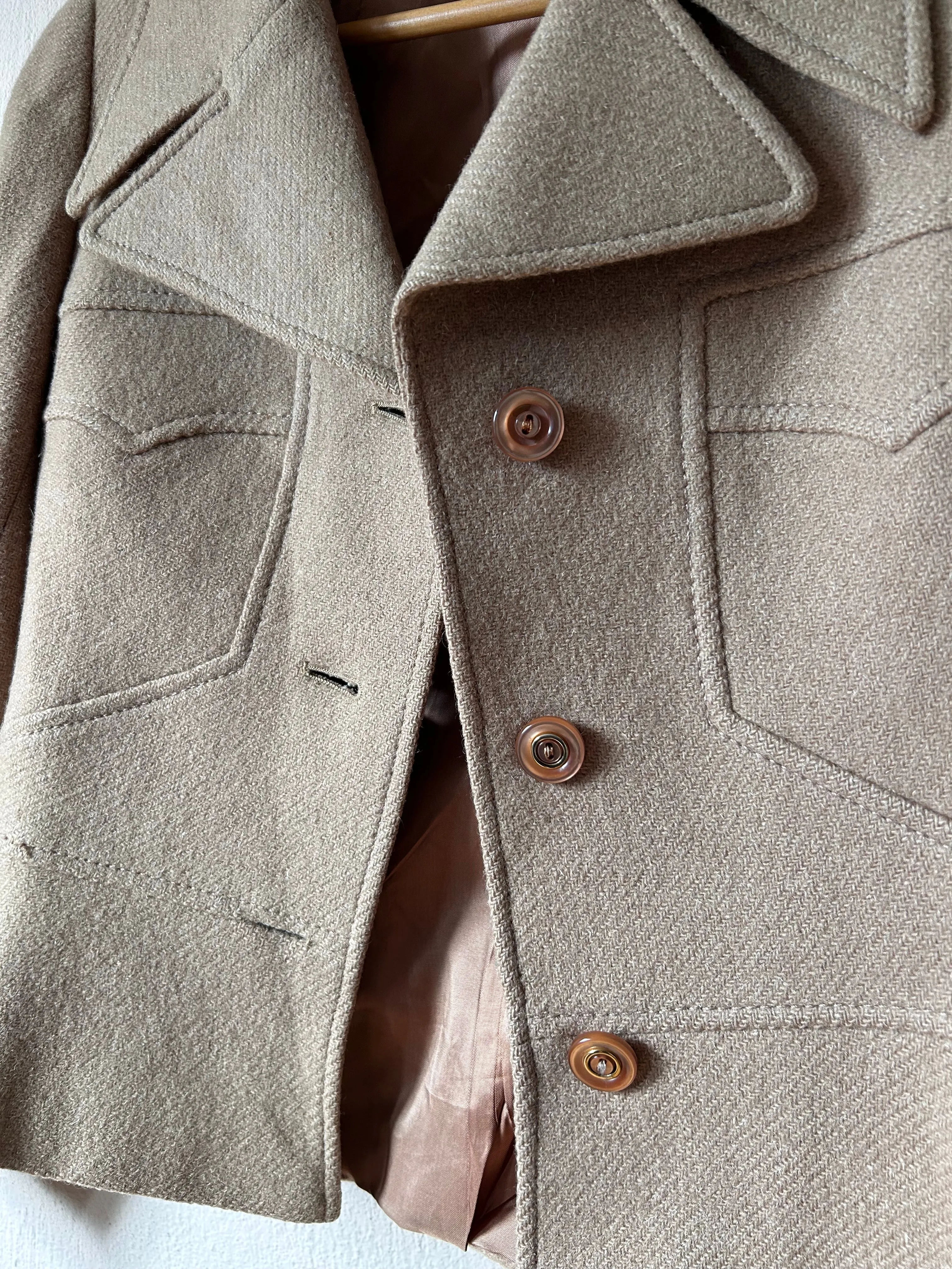 Vintage wool wowen colbert